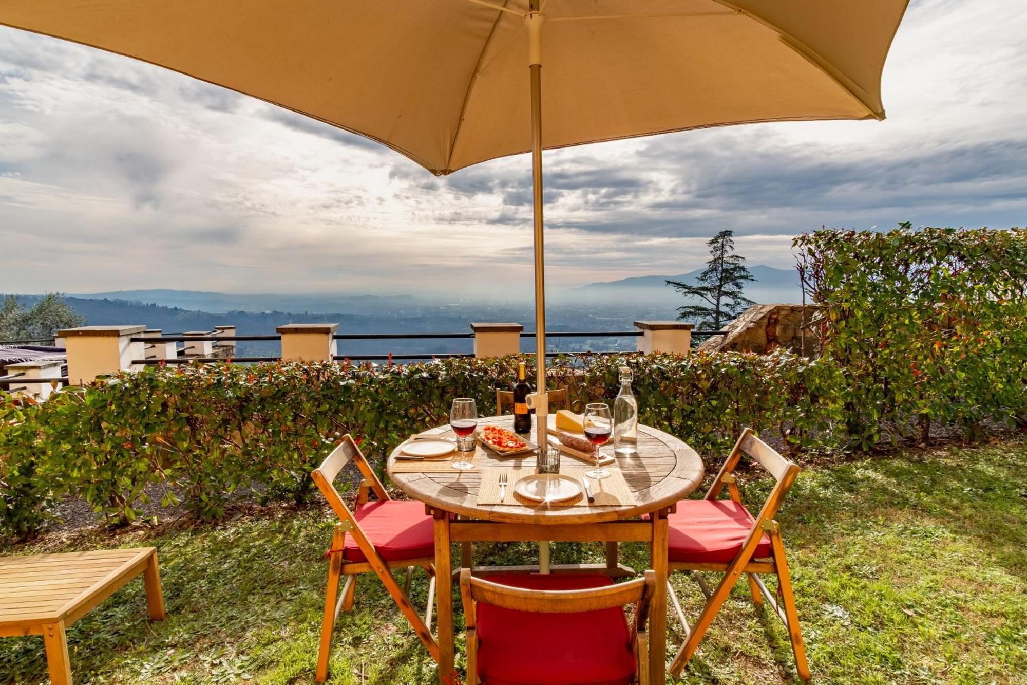Tenuta Guinigi Antico Borgo Di Matraia - Exclusive Holidays Apartments & Pool Lucca Exteriör bild