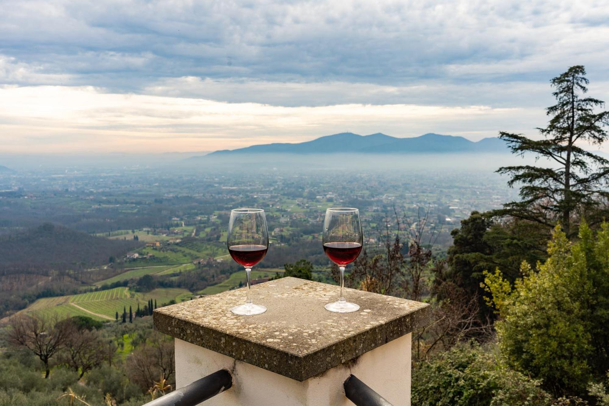 Tenuta Guinigi Antico Borgo Di Matraia - Exclusive Holidays Apartments & Pool Lucca Exteriör bild